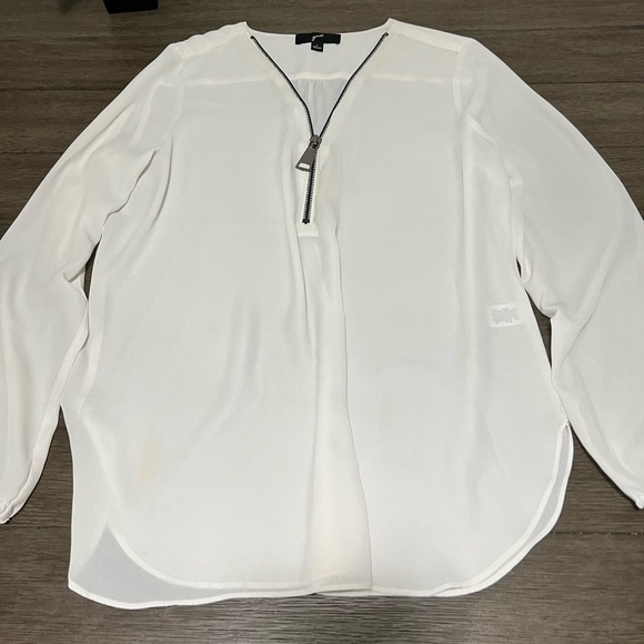 Blouse - Picture 1 of 9